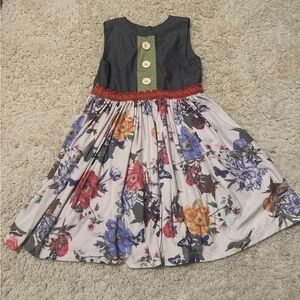 Persnickety dress size 7